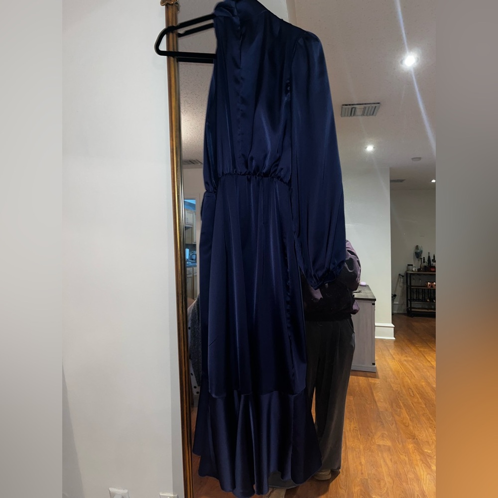 Elegant Navy One-Shoulder Dress - Picture 4 of 4
